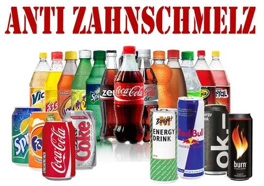 Softdrink-Flaschen und -Dosen; Schriftzug «Anti Zahnschmelz»